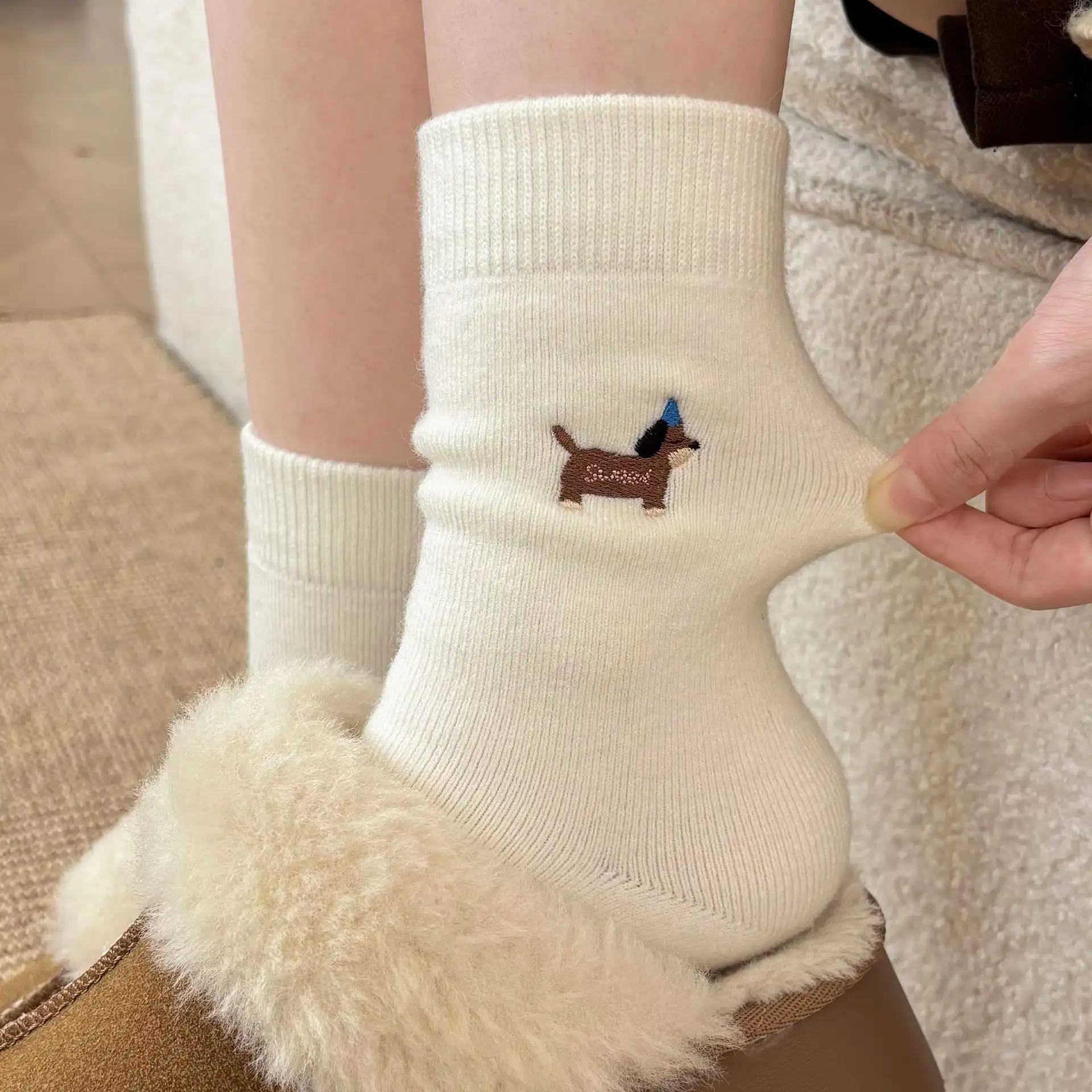 Embroidered Merino Wool Winter Thickened Warm Mid-Calf Socks