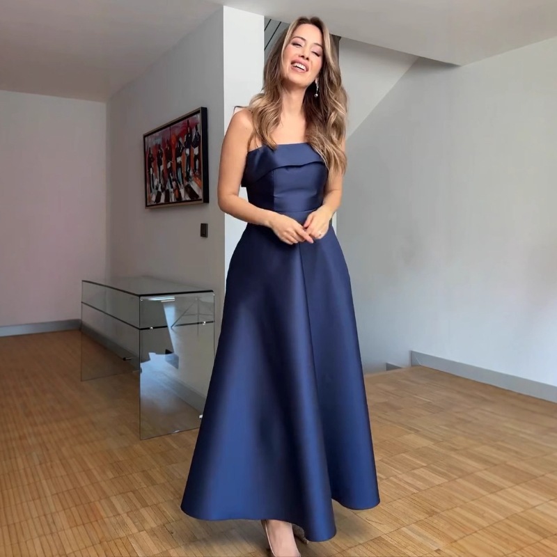 Elegant Summer Dress Image 9