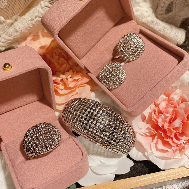 Hollow Ball Bracelet Suit Metallic White Gold Plated Eye-catching Ring