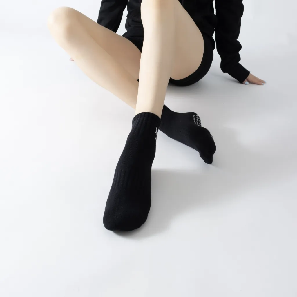 Embroidered Yoga Socks Women's Breathable Non-slip New Proud Drops - Black
