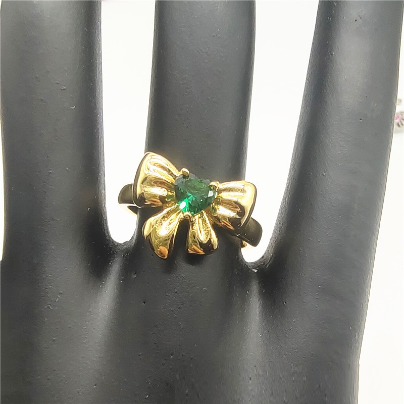 Emerald Heart-shaped Zircon Bow Adjustable Light Luxury Ring