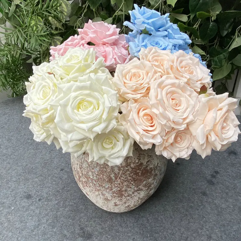 Stylish And Minimalist Design Artificial Rose Bouquet