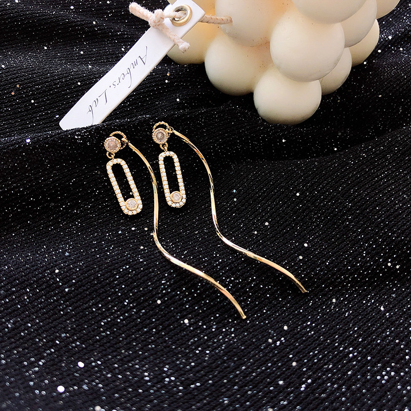 Design Long Chain Eardrops Ins Simple Temperament