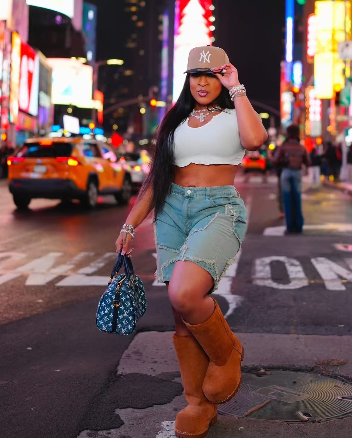 Buy Women's Clothing Online | Buy Trending Dresses for Women