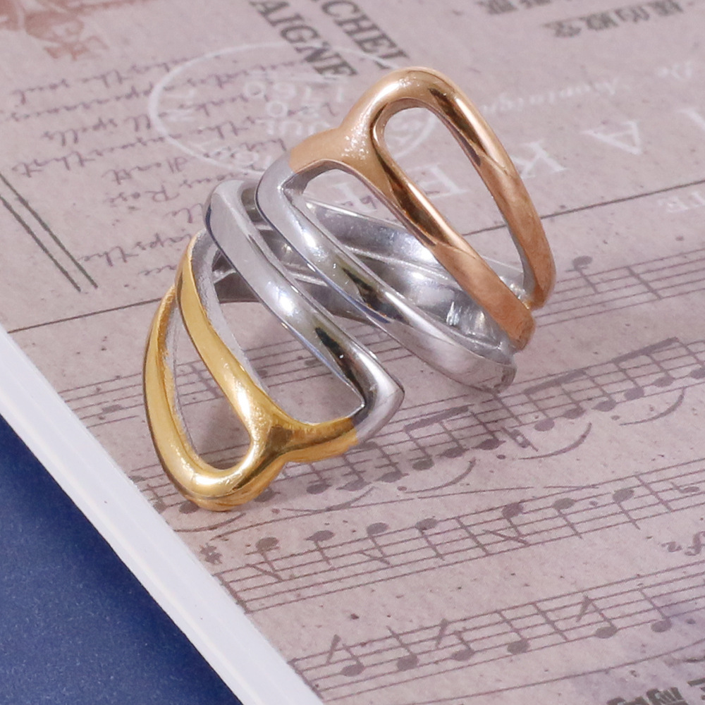 Titanium Steel Geometric Casting Light Body Trinity Ring