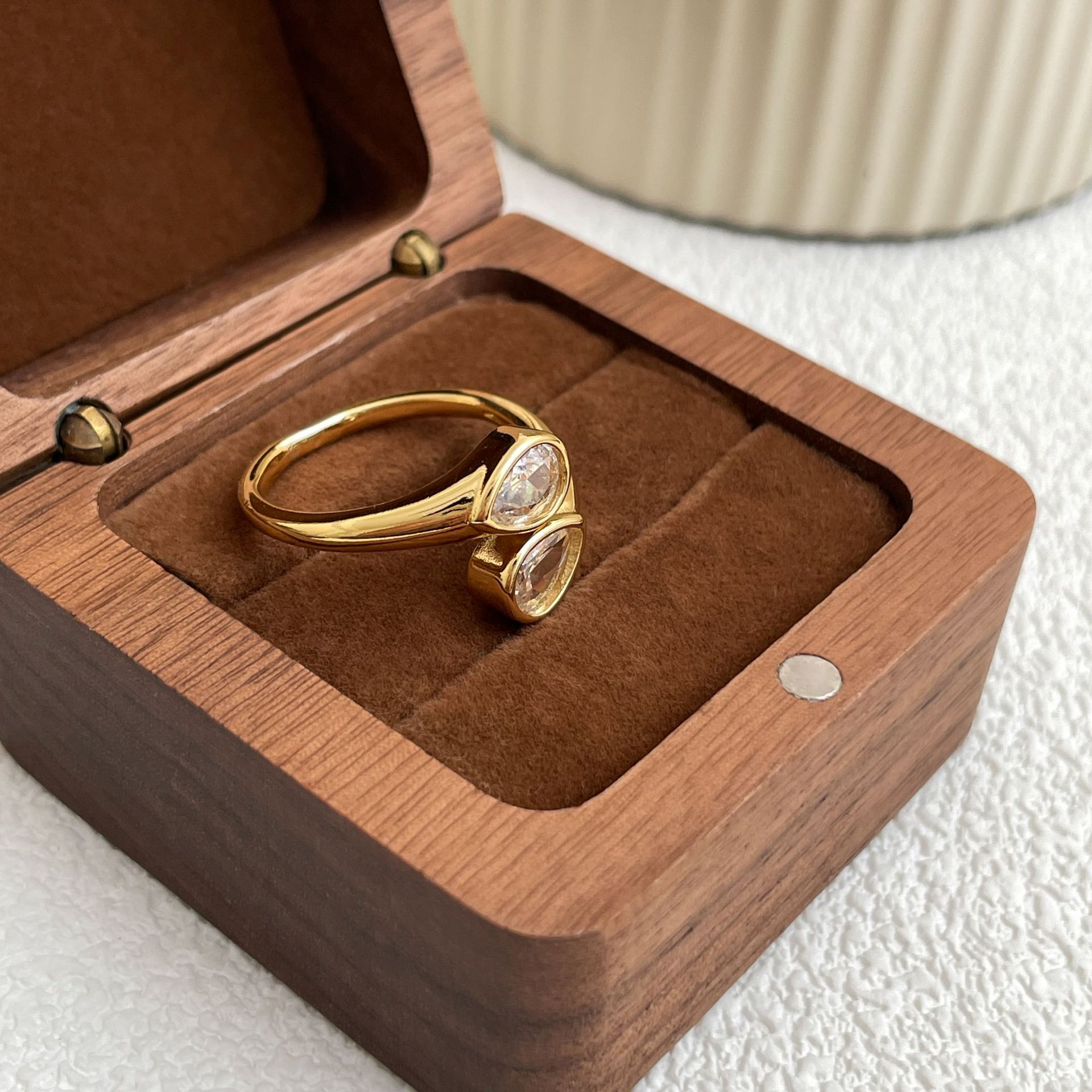 https://cf.cjdropshipping.com/quick/product/9b33a86c-6509-46ba-8ff3-be6190d1f29b.jpg
