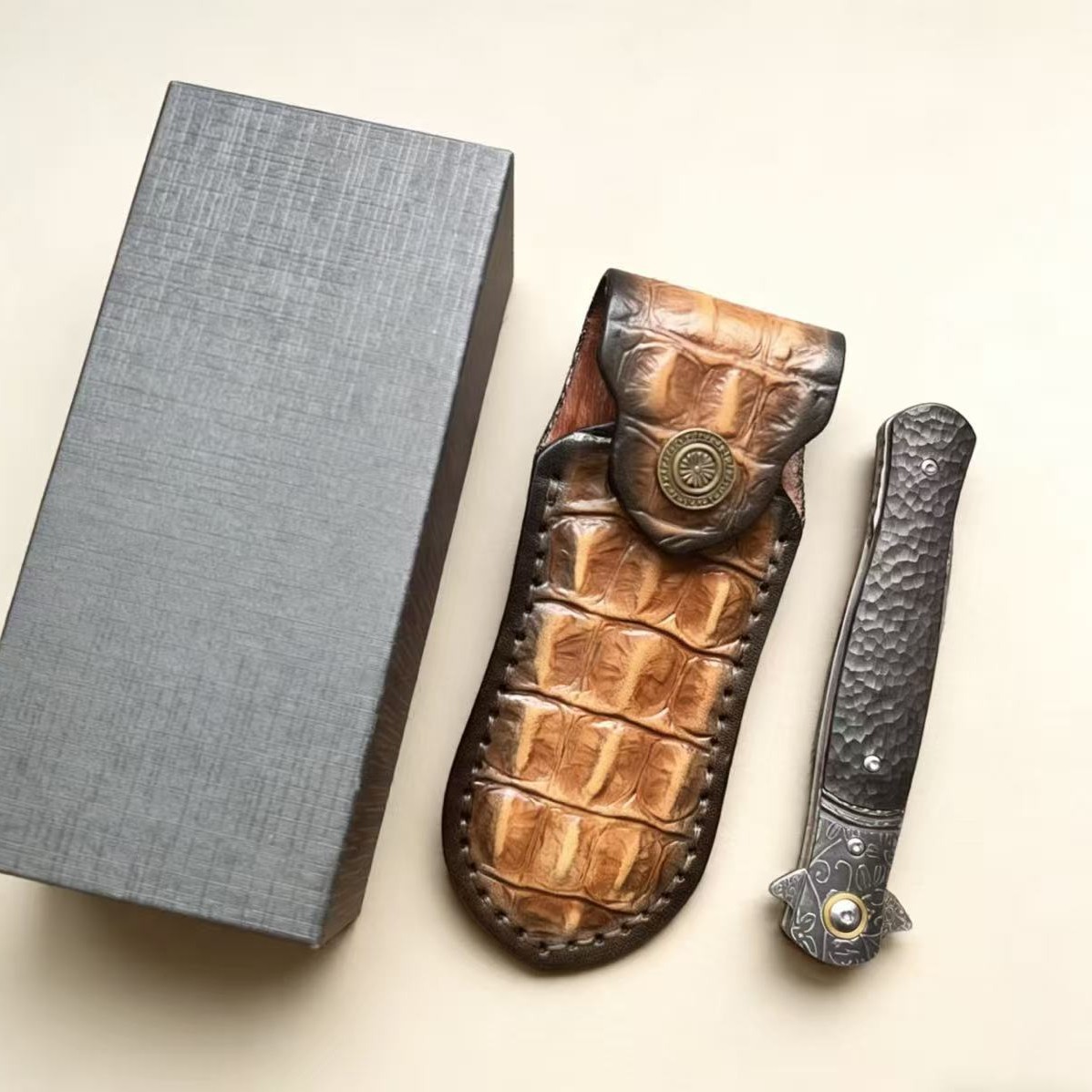 Outdoor Portable Camping Knife Sharp Folding