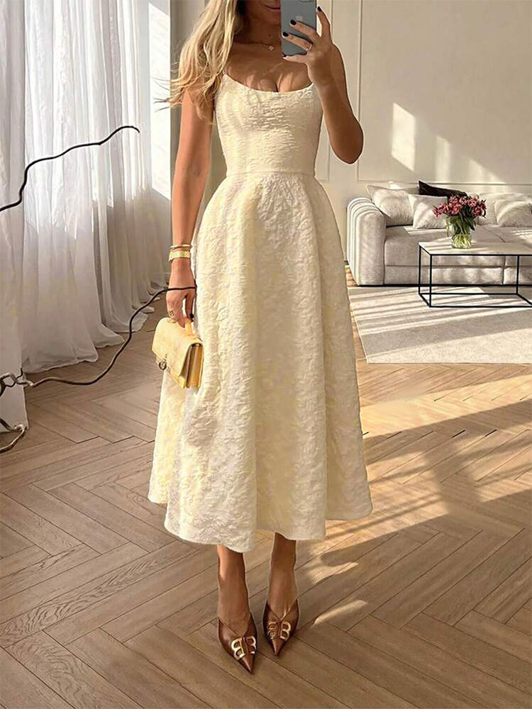 Buy Women's Clothing Online | Buy Trending Dresses for Women