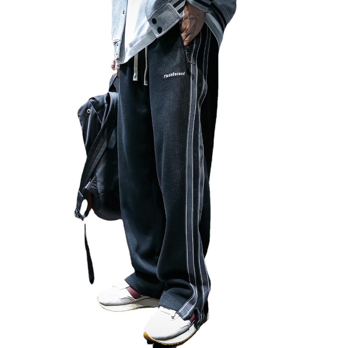 Fleece-lined Thickened Zipper Pocket Straight Sports Pants Men - Image 1