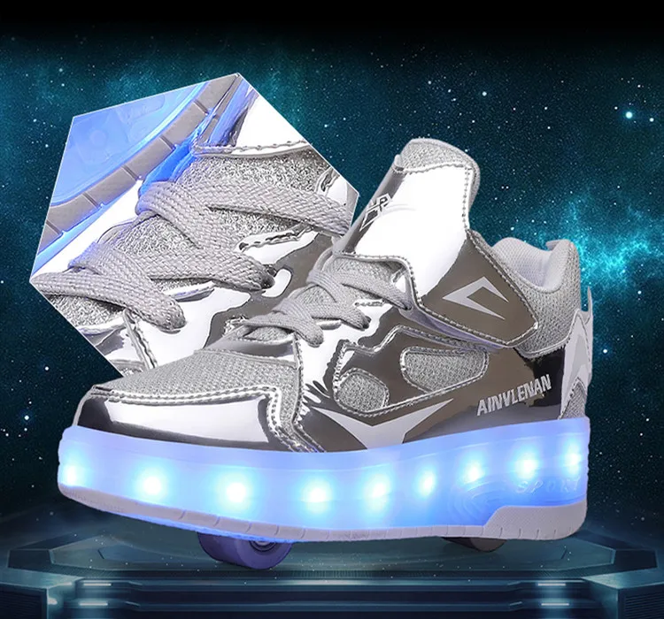 Title 13, Heelys esportivos ultraleves com LED e carregam...