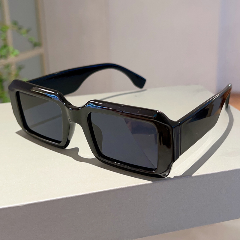 Stylish Retro Minimalism UV Protection Sunglasses - Image 13