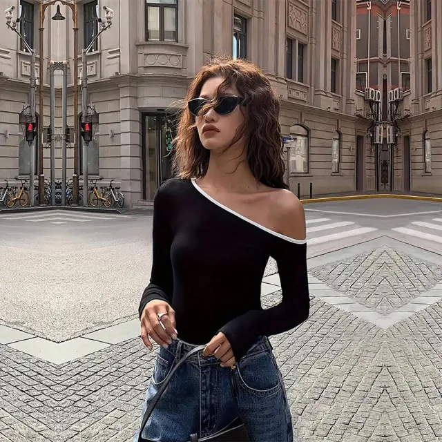 European And American Fashion Style Oblique Collar T shirt Unique Design Sense For Autumn And Winter Niche Off shoulder Top Black - Shop at LoveMi