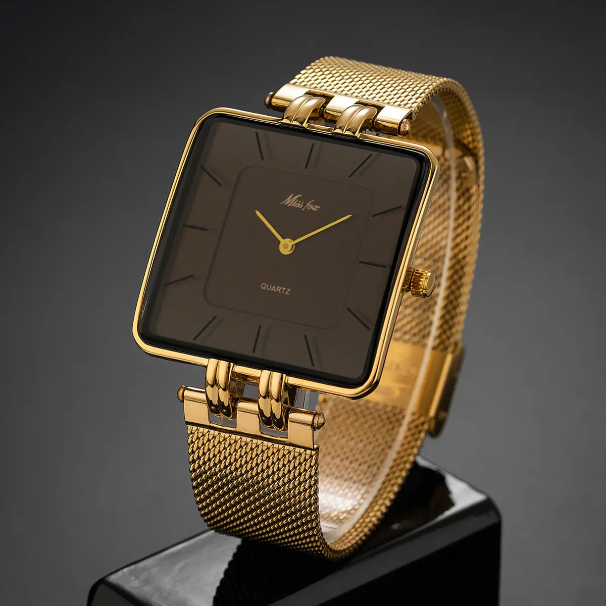 Classic Minimalist Square Stainless-steel Mesh Band Quartz