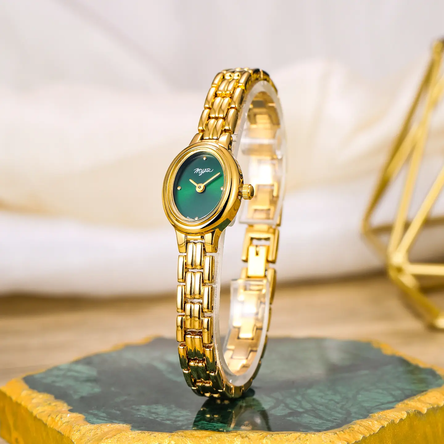 Exquisite Oval Mini Women's Vintage Waterproof Quartz