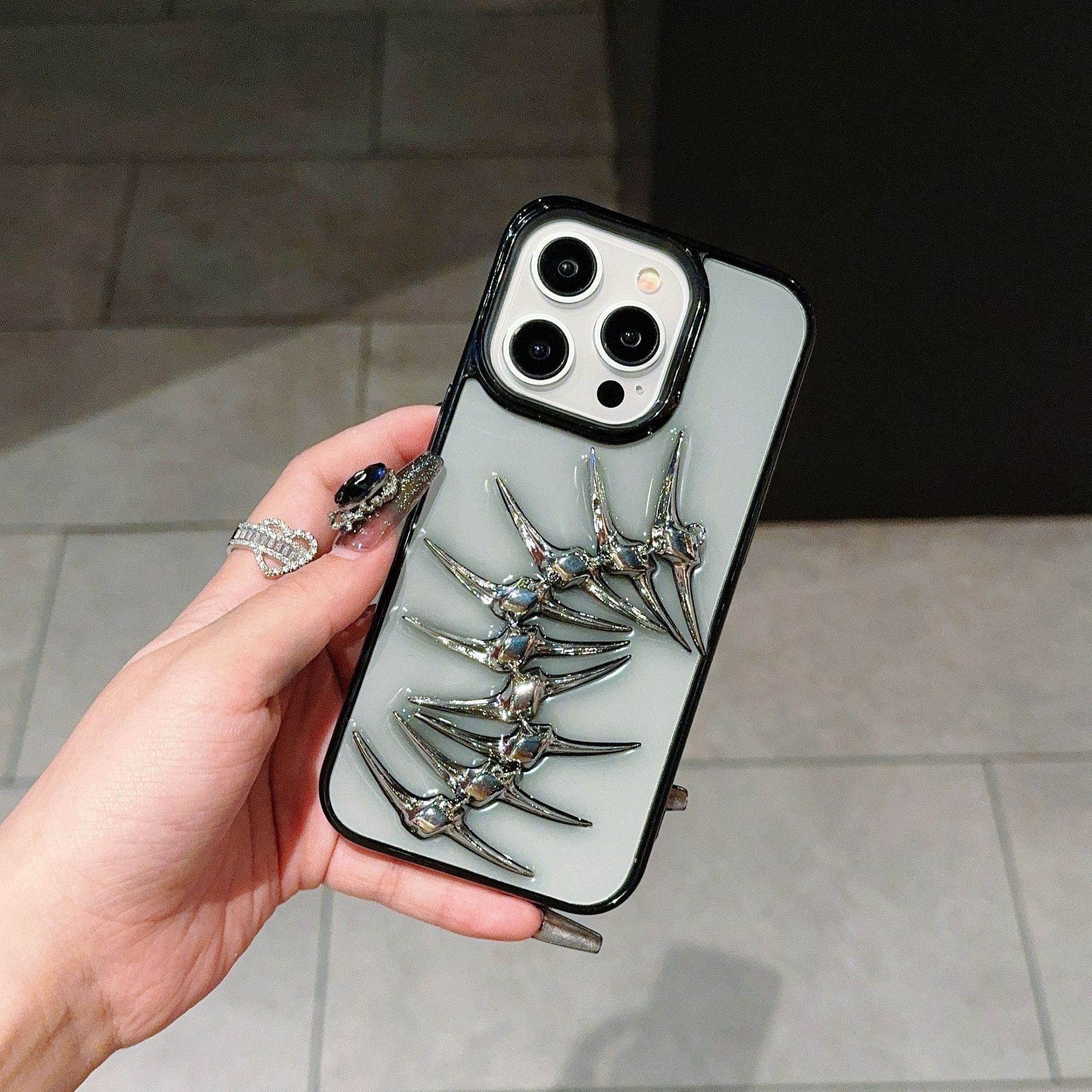 Fishbone Applicable To IPhone15promax14 Phone Case Epoxy Fishbone Applicable To IPhone15promax14 Phone Case Epoxy