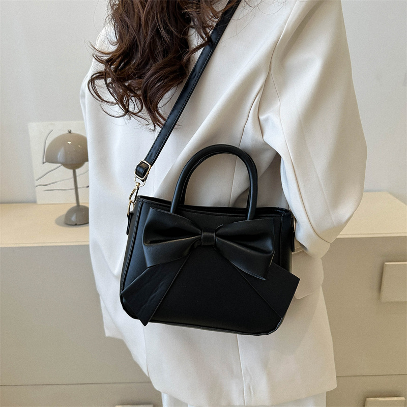 Fashionable Retro Bow-Trimmed Small Square Handbag Crossbody Or Shoulder Style