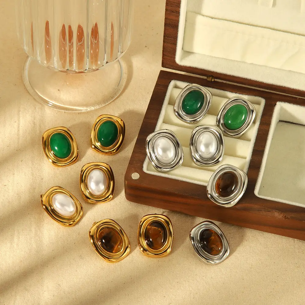 Women's Light Luxury Titanium Steel Vintage Brown All-match Stainless Steel Earrings