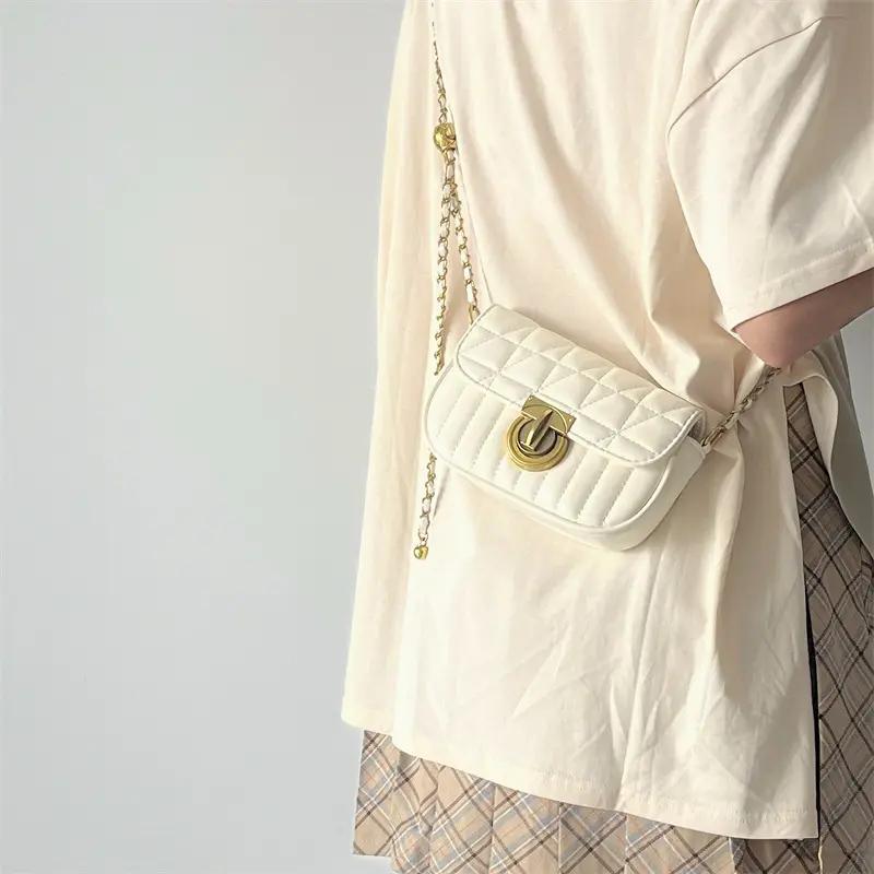 Women's Versatile Rhombus Lock Chain Shoulder Messenger