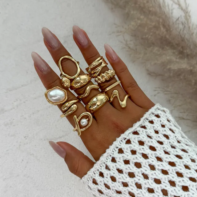 Personalized Exaggerated Pearl Ring Hand Jewelry Retro Irregular Light Gold 6283 - Shop at LoveMi