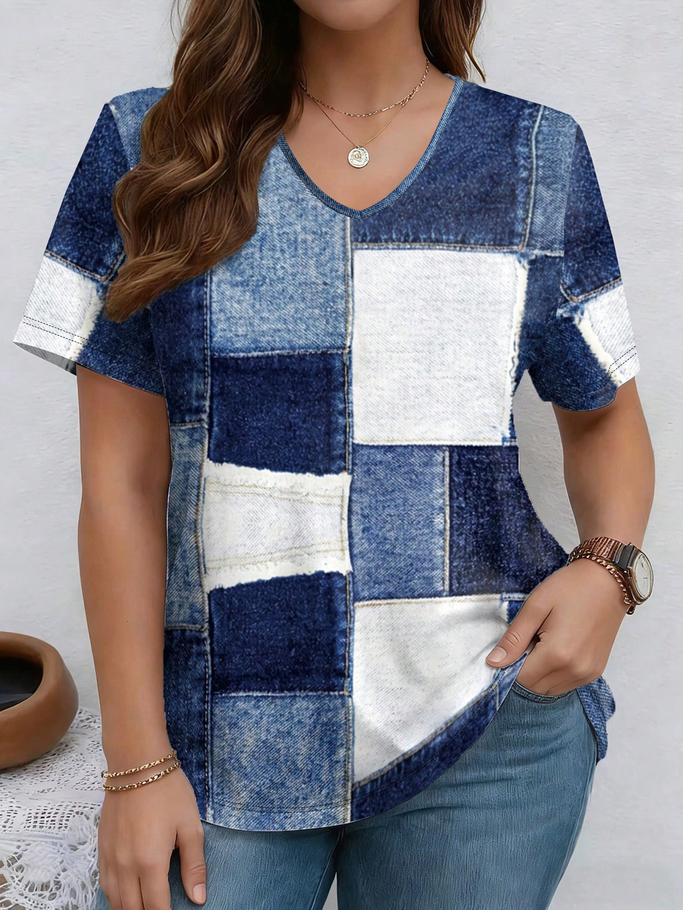 V-neck short sleeve t-shirt in navy blue denim print, final product image