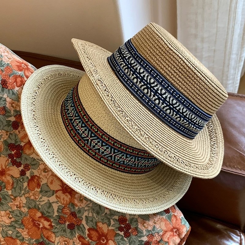 Womens Wide-brimmed Sun Hat For Summer Beach Vacations