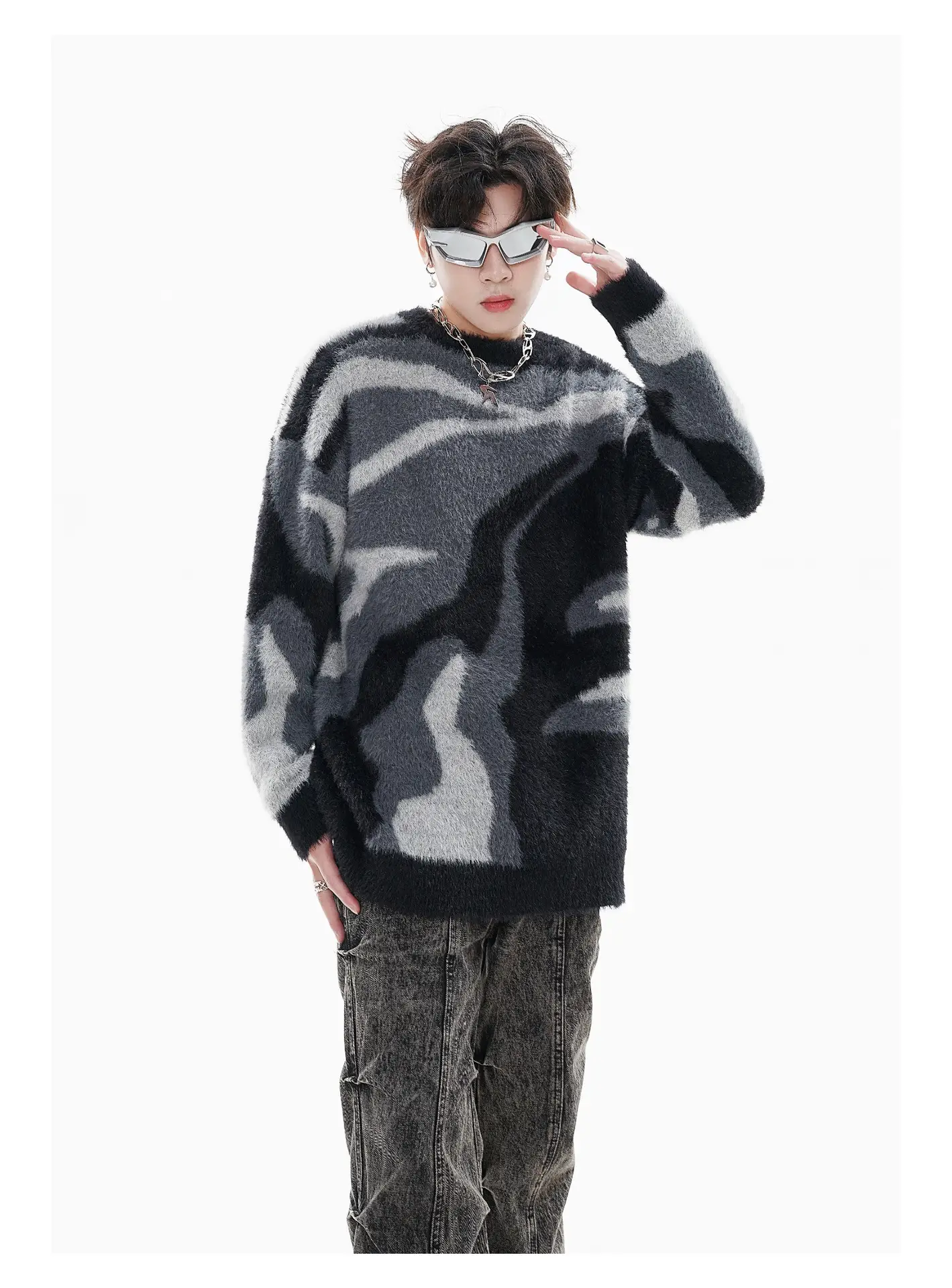 Zebra Pattern Hema Round Neck Pullover Keep Warm Sweater
