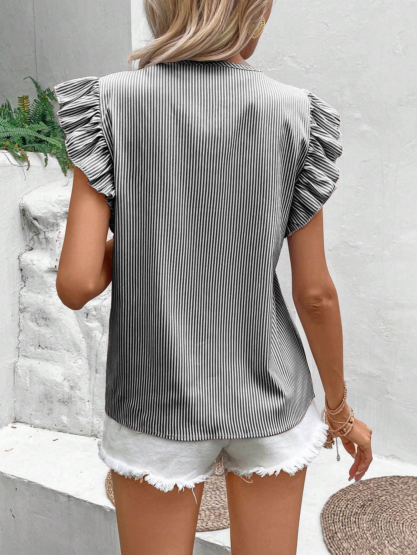 Buy Women's Clothing Online | Buy Trending Dresses for Women