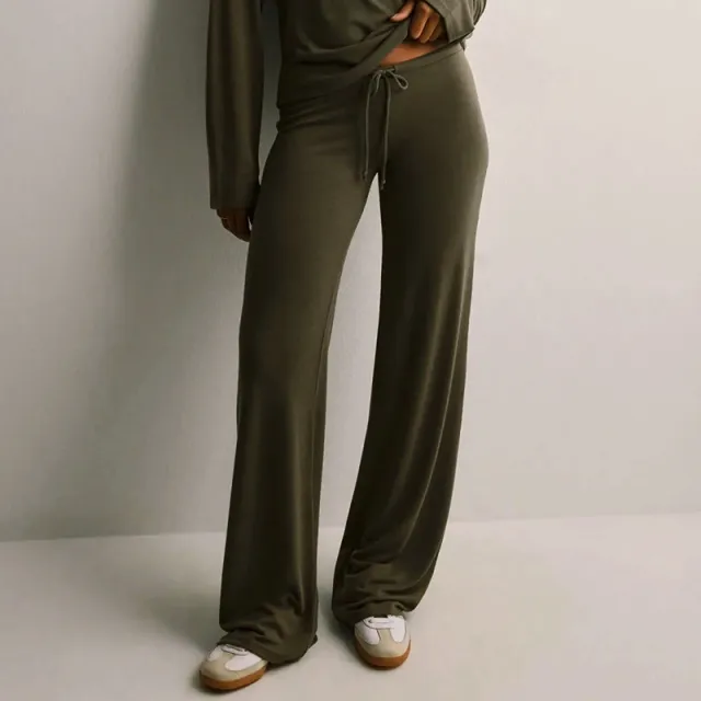 Women's Solid Color Sports And Leisure Drawstring Trousers Black - Shop at LoveMi