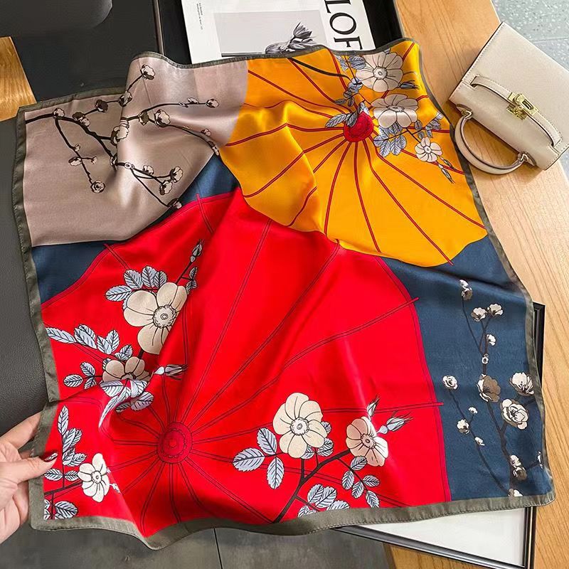 Women's High-end Thin Square Scarf - Image 14