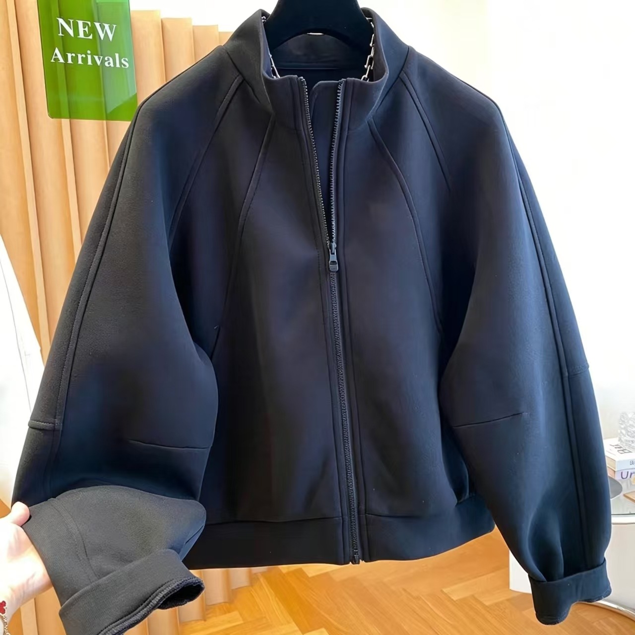 https://cf.cjdropshipping.com/quick/product/9dc0f7f2-c774-43e5-8f7e-c17a16ba30af.jpg