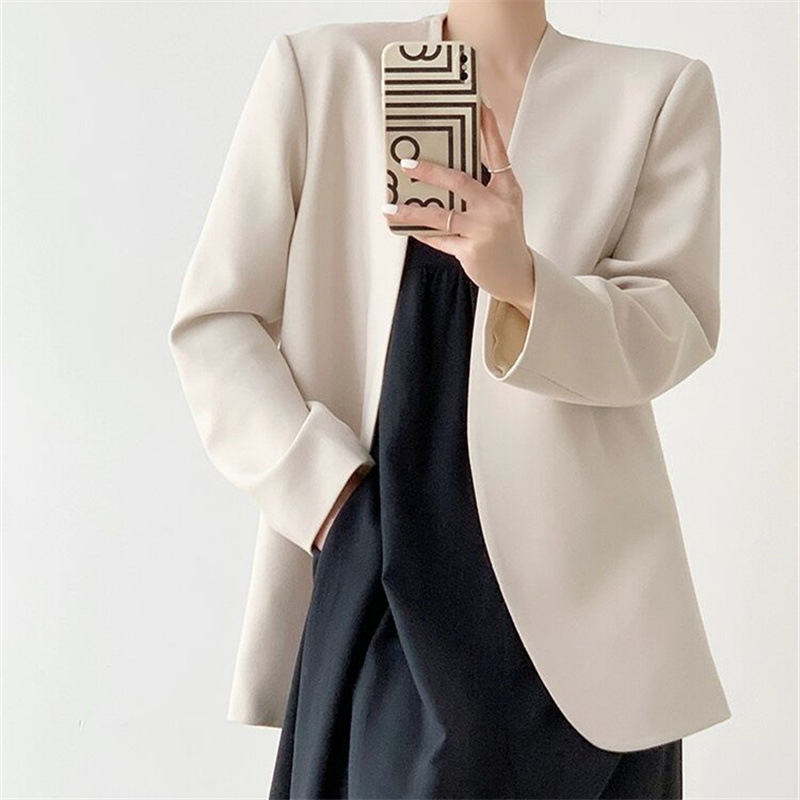 Stylish Casual And Chic Office Suit For Women 4