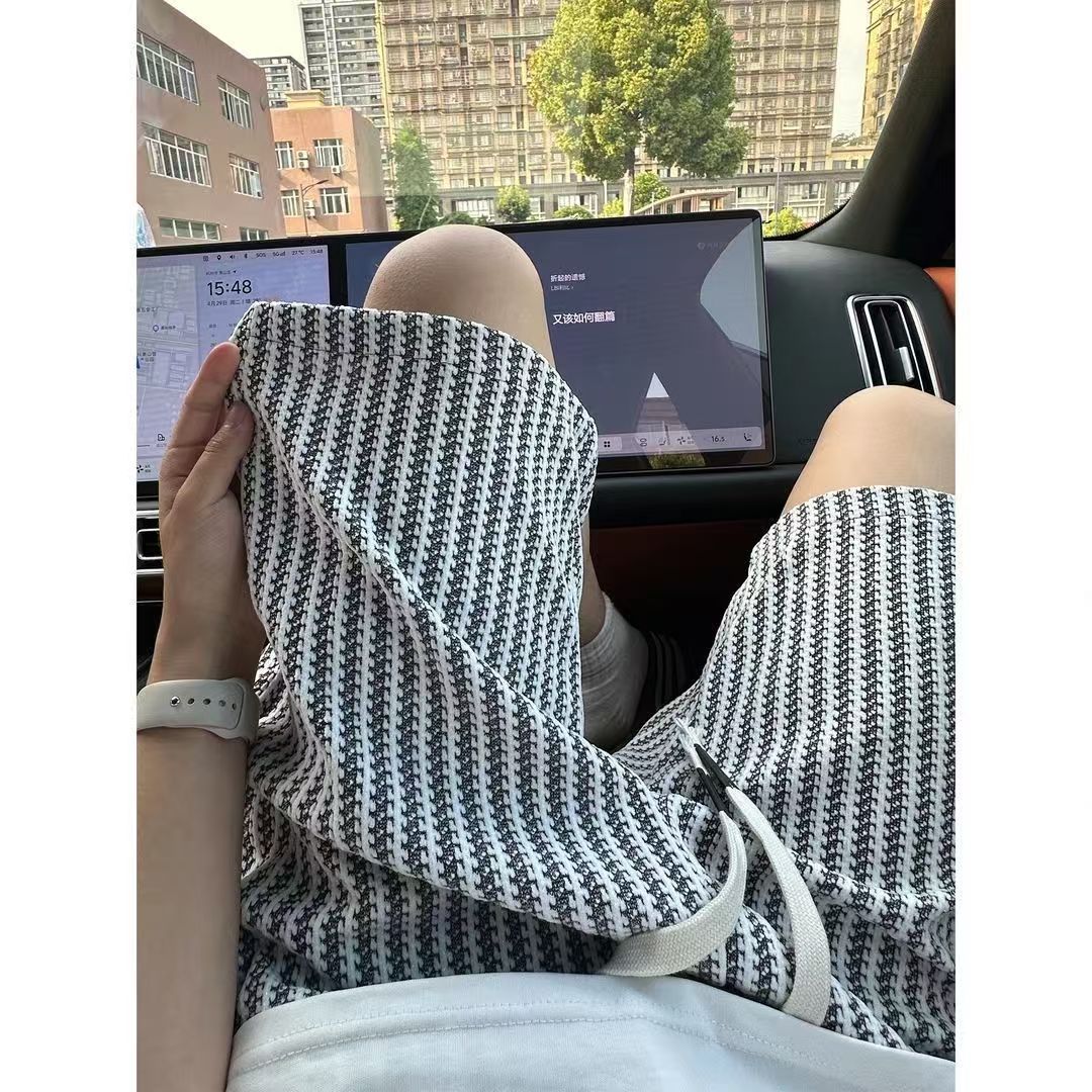 Black And White Striped Loose-fitting Casual Athletic Shorts