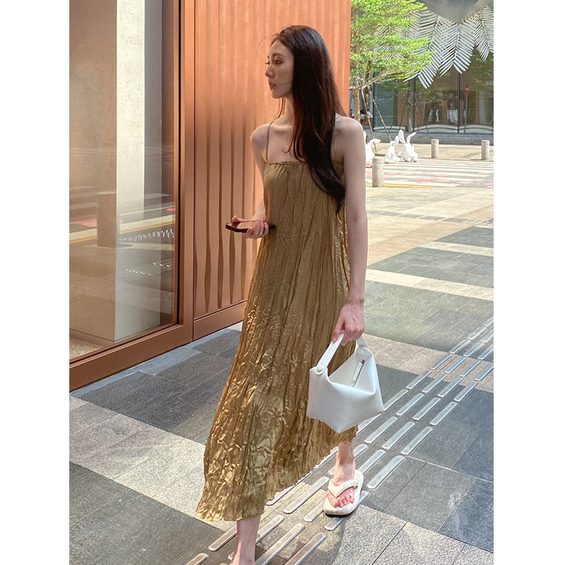 Fashionable Pleated Fabric Elegant Slimming Pleated Suspender Skirt