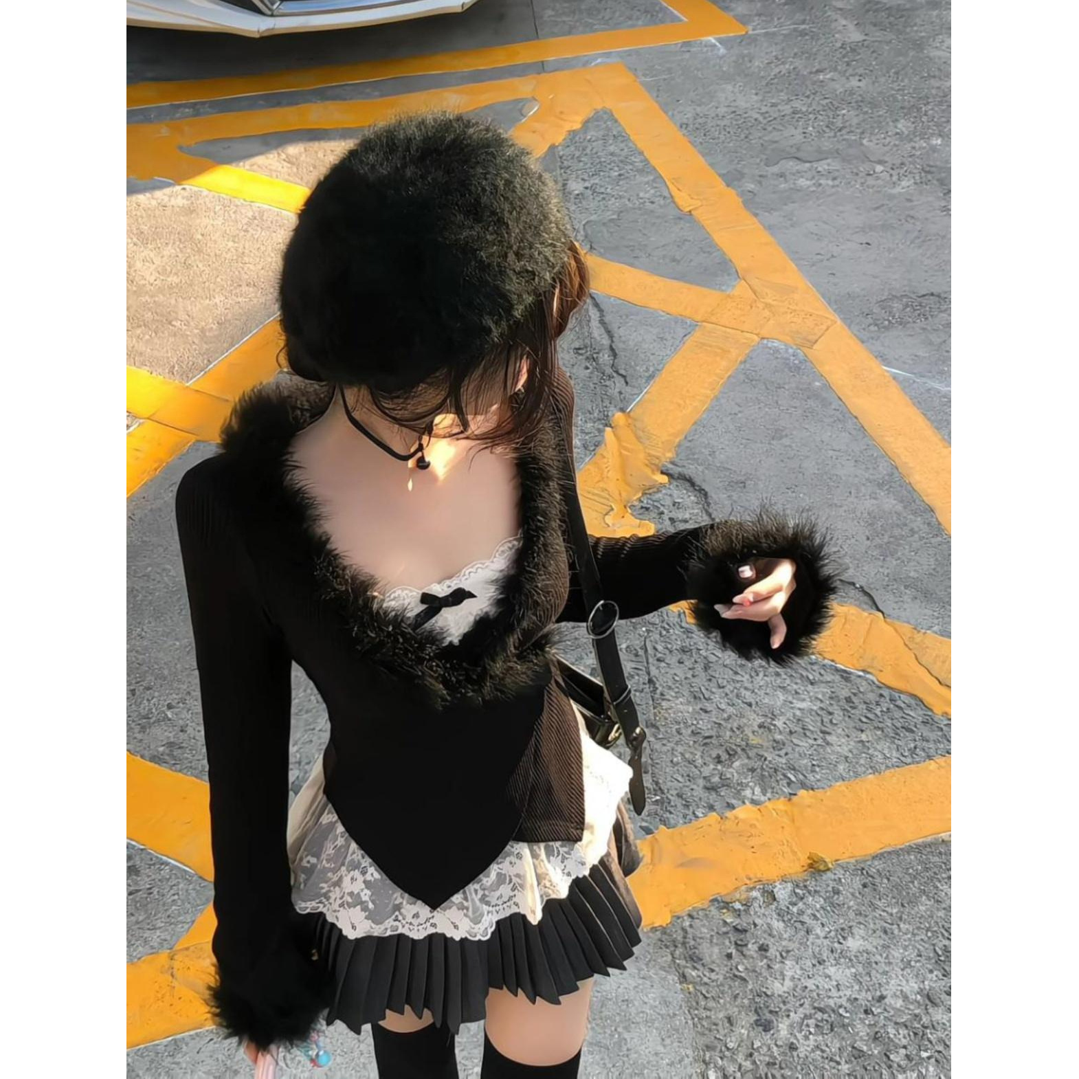 Classic Style Atmosphere Furry V-neck Cardigan Jacket