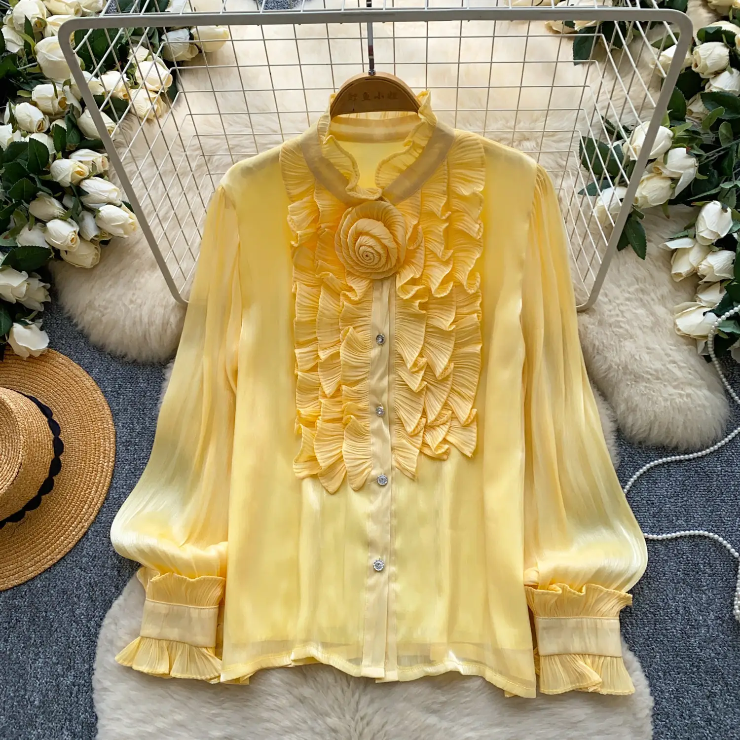 Gentle-style Three-dimensional Floral Ruffled-edge Blouse