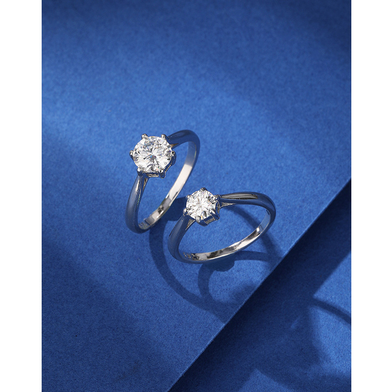 Moissanite Sterling Silver 50-minute Six-claw Ring