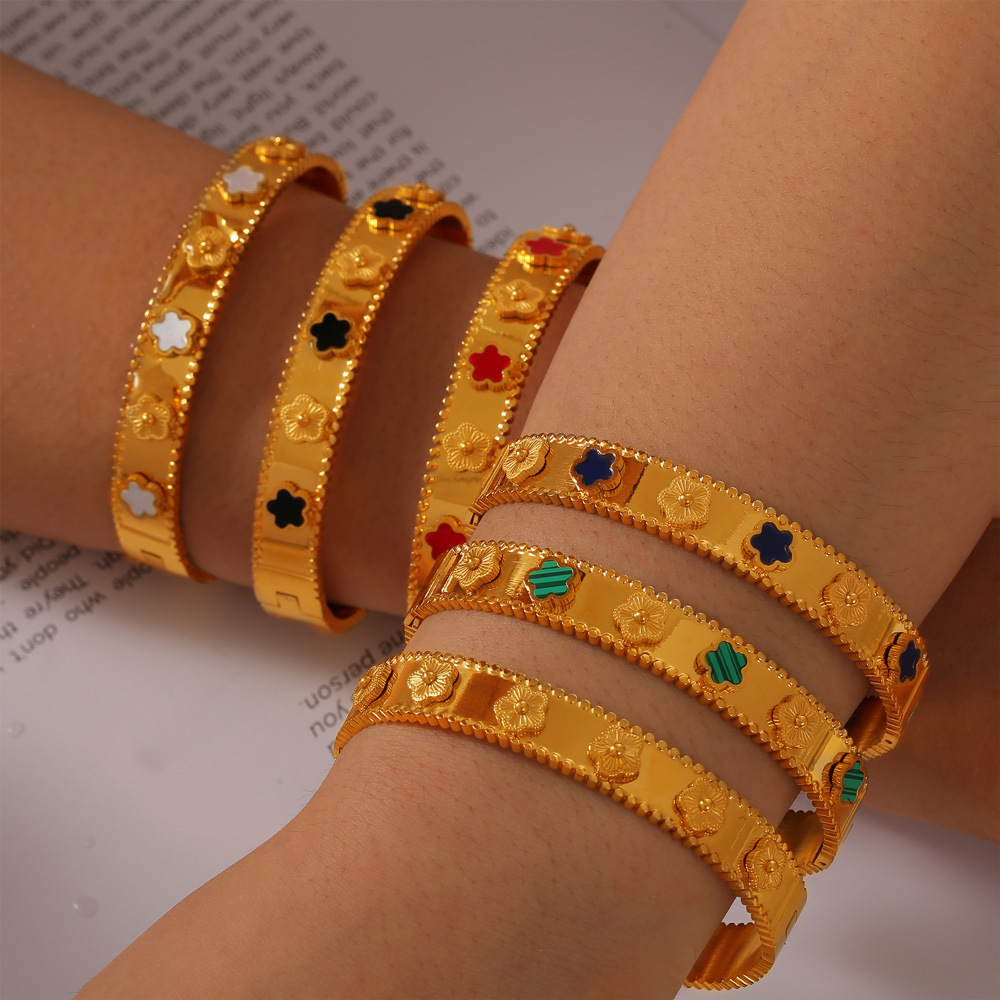 Retro Minority Personality Texture Flower Bracelet