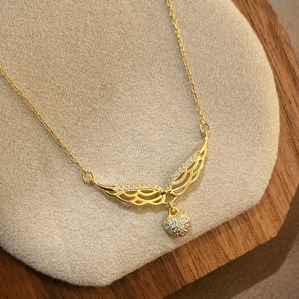 Silver Light-Luxury Angel Wings Necklace Under The Banyan Tree
