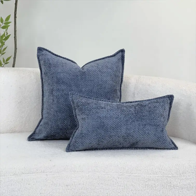 Cross-checkered Trim Throw Pillow