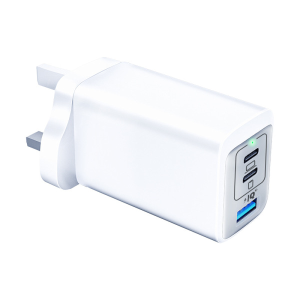 شاحن USB-C بقدرة ٦٥ واط بتقنية GaN بقابس أوروبي