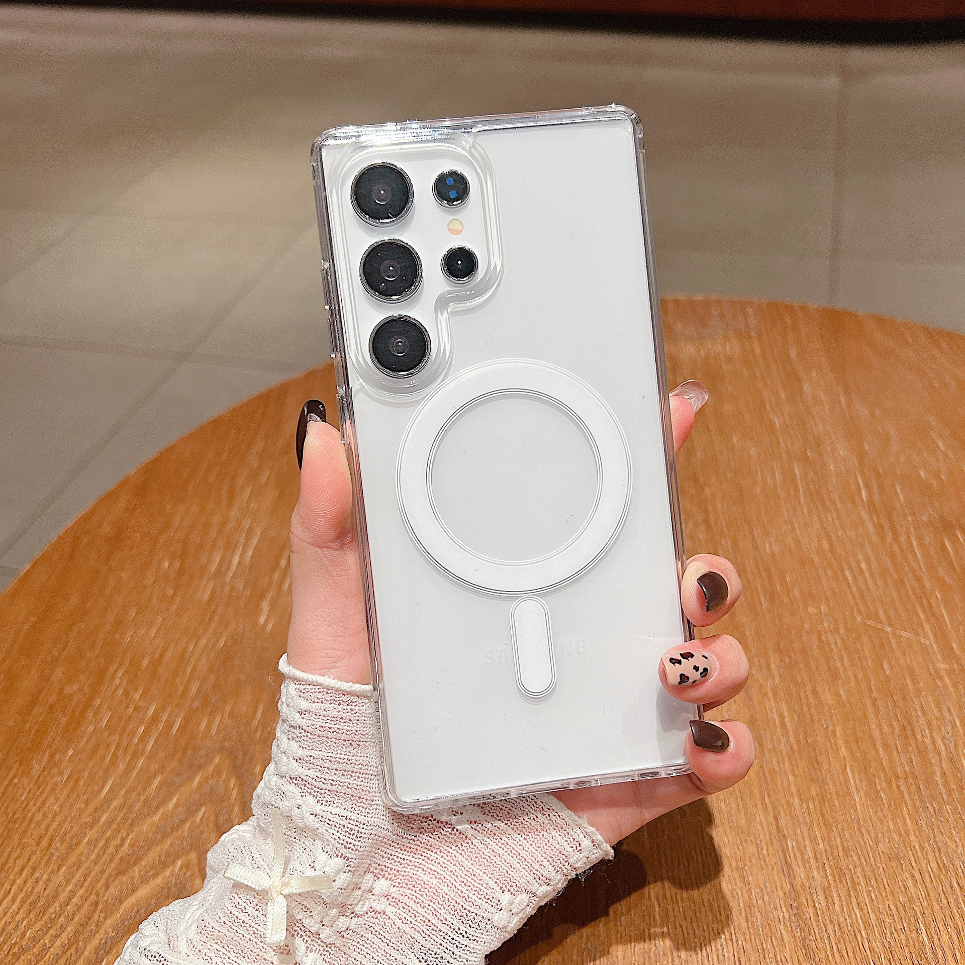 Simple Magnetic Drop-resistant Transparent Phone Case