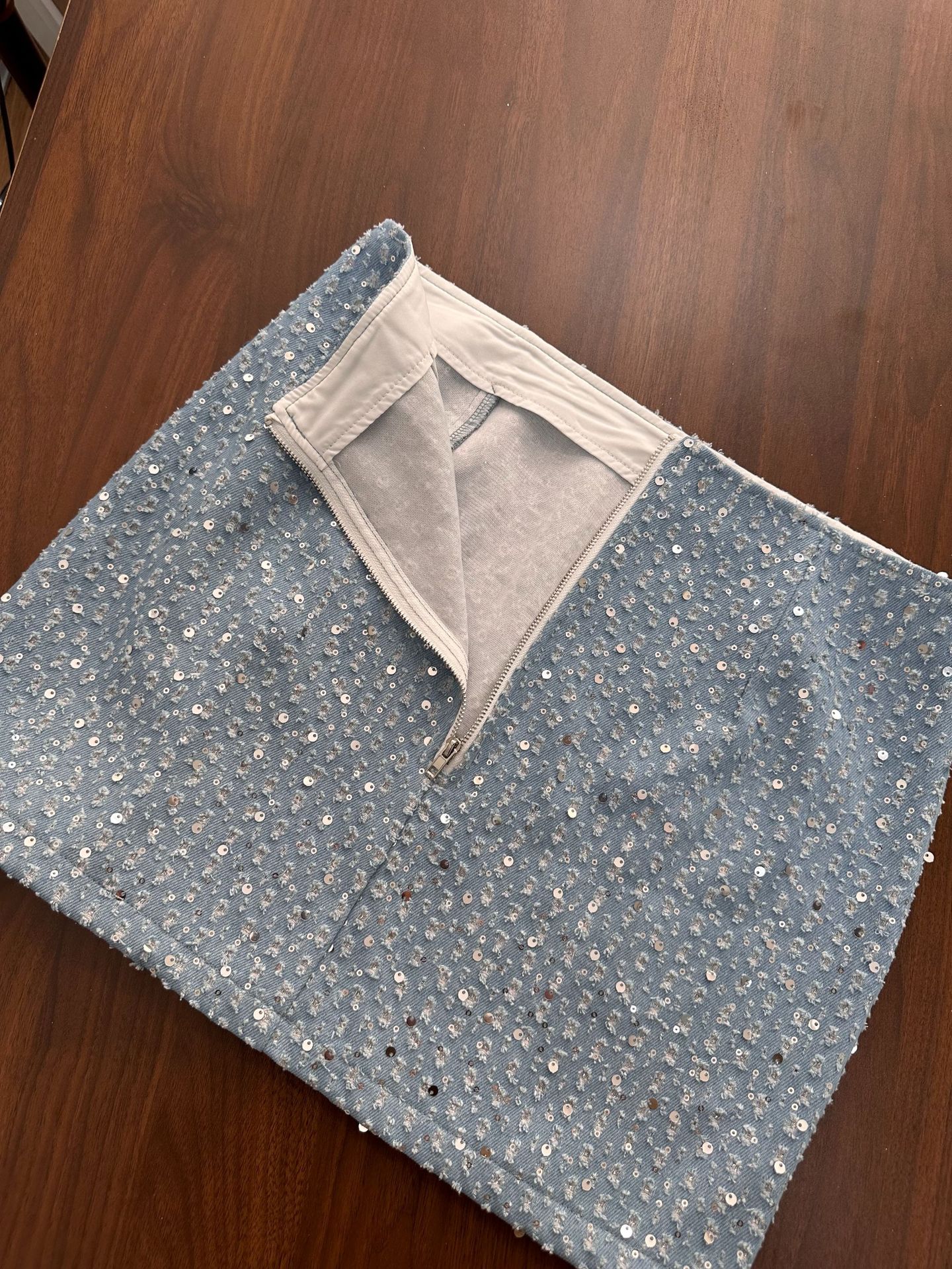 https://cf.cjdropshipping.com/quick/product/9f551e23-1bfa-4ebb-a5e9-048d44f58b18.jpg