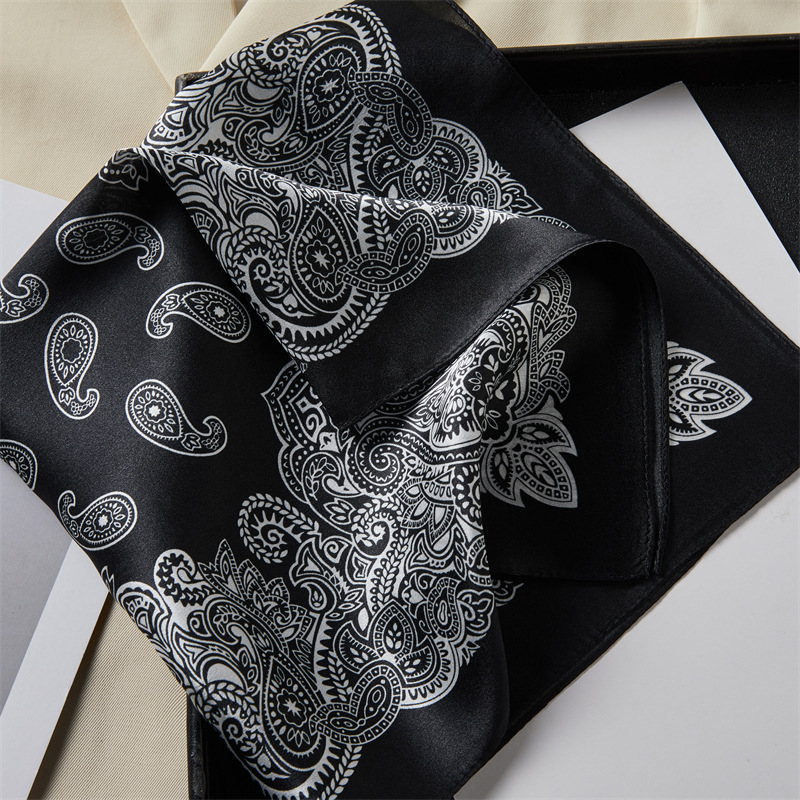 Black Four-Panel Silk Authentic Silk Scarf