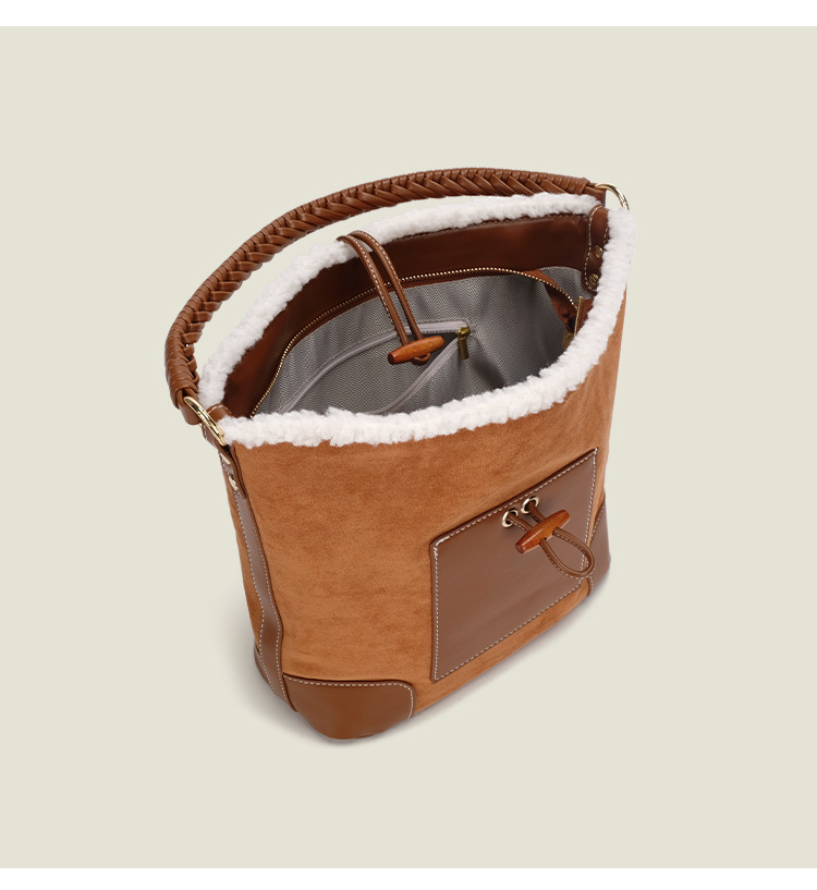 Title 7, Große Spliced Bucket Bag – geräumige One Should...