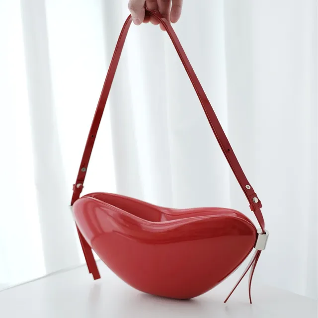 Peach Heart High Sense Girly Simplicity Crossbody Bag Red - Shop at LoveMi