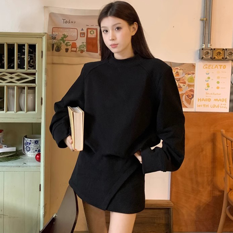 Harajuku Style Fleece Lined Sweater And Skirt Set For Women