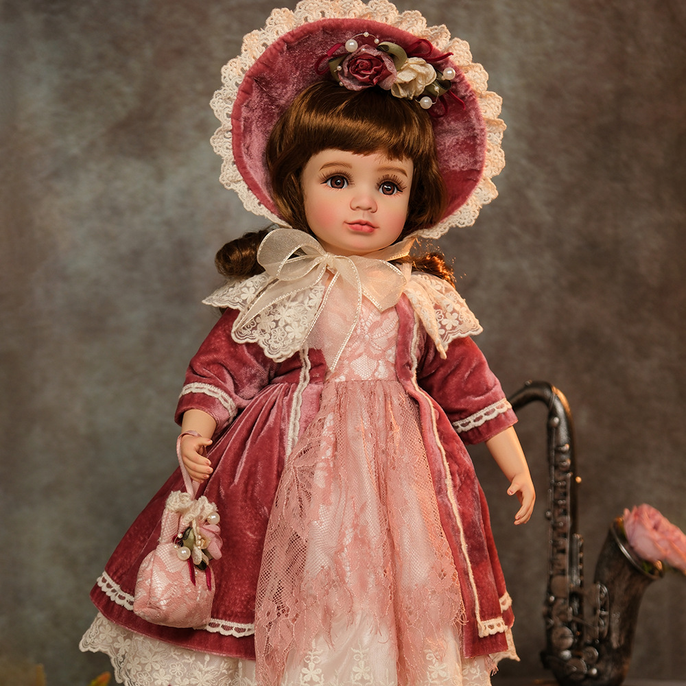18-inch Retro Court-style Doll Ceramic Figurine