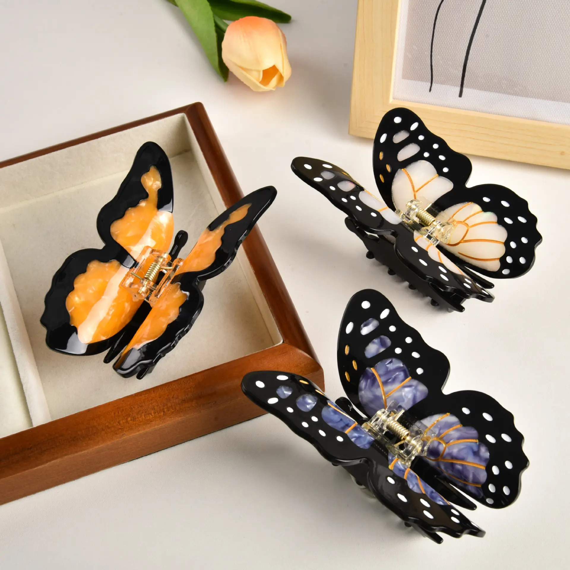 Acetate Butterfly Grip Large Sweet Hair Clip