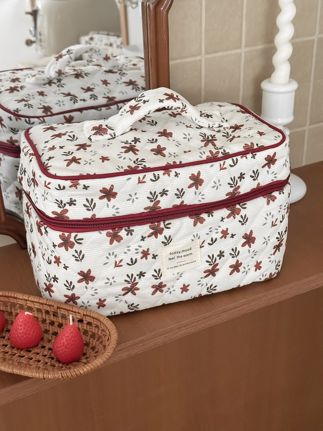 https://cf.cjdropshipping.com/quick/product/a021a459-00d3-4439-8de4-41e1d3a3d95a.jpg