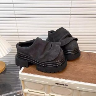 Ruffled Runway-style Closed-toe Mulesstylish Leather Shoes For Women To Wear Outdoors